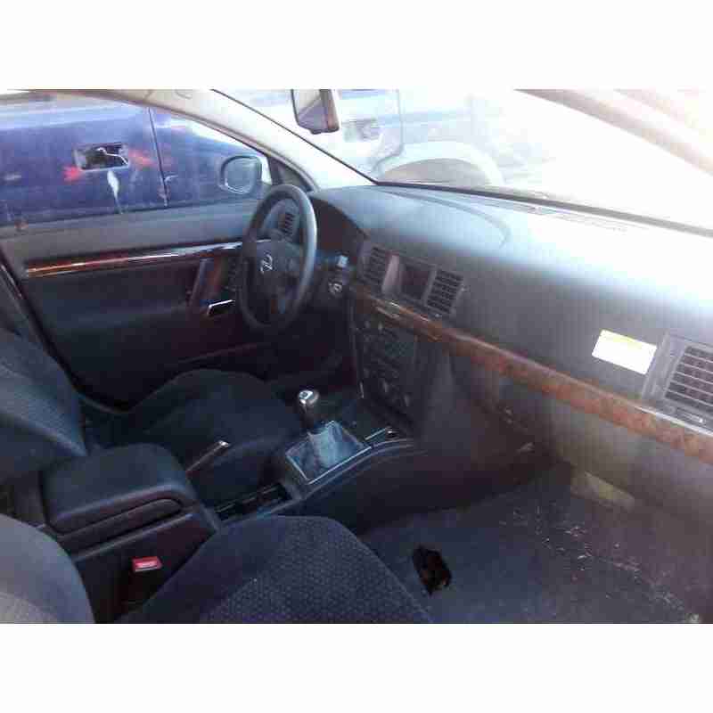 opel vectra c berlina del año 2002