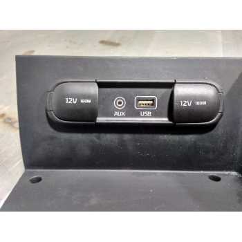 BOTONERA 96120G5000 AUXILIAR-USB 