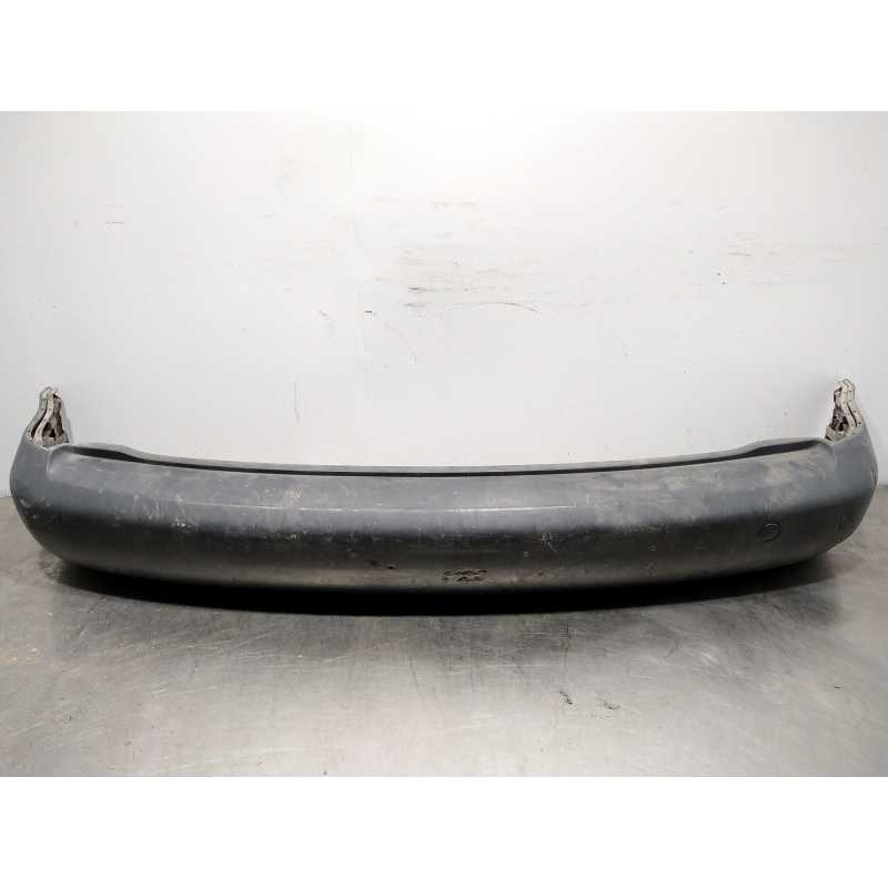 PARAGOLPES TRASERO 