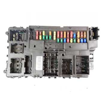 CAJA RELES / FUSIBLES FU5T15604 dg9t14b476b