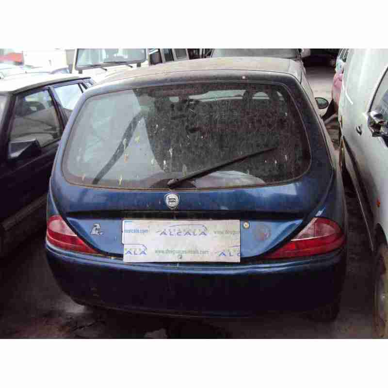 lancia lancia y del año 2001