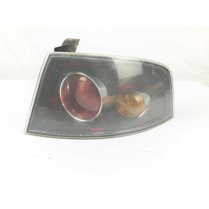 PILOTO TRASERO DERECHO 6L6945096 