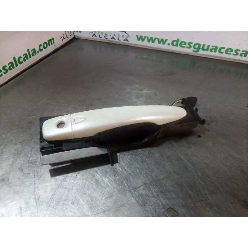 MANETA EXTERIOR DELANTERA IZQUIERDA 4 PINES 