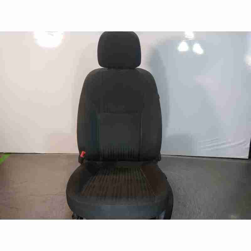 ASIENTO DELANTERO IZQUIERDO TELA MANUAL 5 PUERTAS