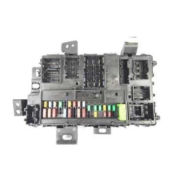 CAJA RELES / FUSIBLES KK3T15604 