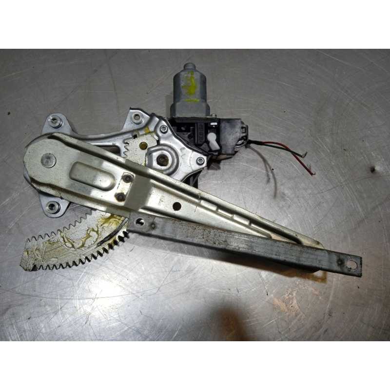 ELEVALUNAS TRASERO IZQUIERDO 827211U600 