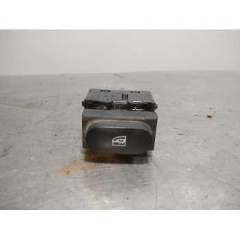 BOTON 254298400R 3 PINES 