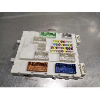 CAJA RELES / FUSIBLES GL82614160920 