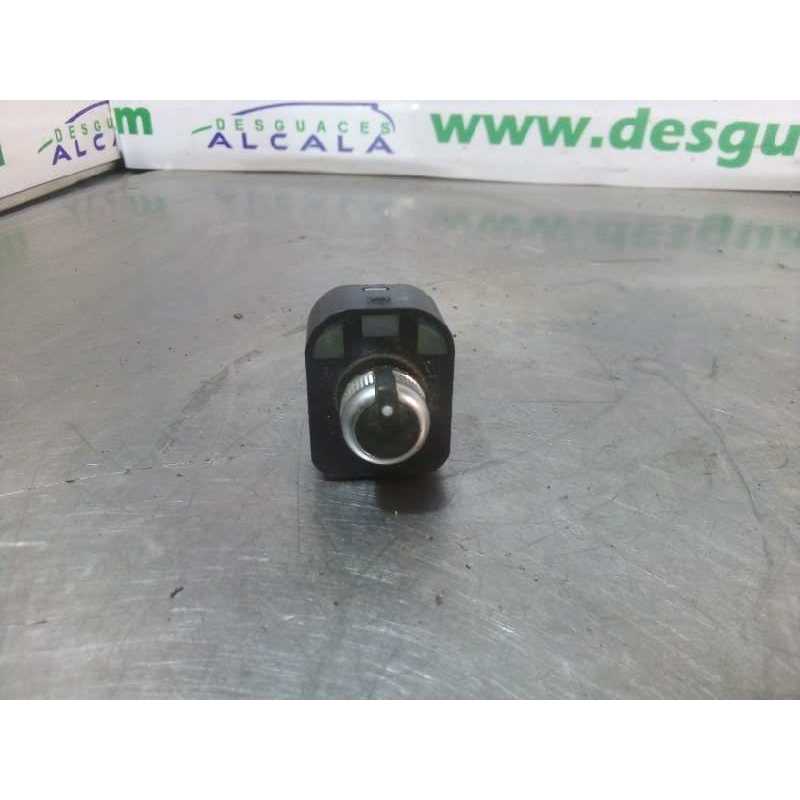 MANDO RETROVISOR 8V0959565C 4 PINES 