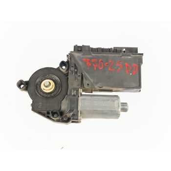 MOTOR ELEVALUNAS DELANTERO DERECHO 8E1959802B 