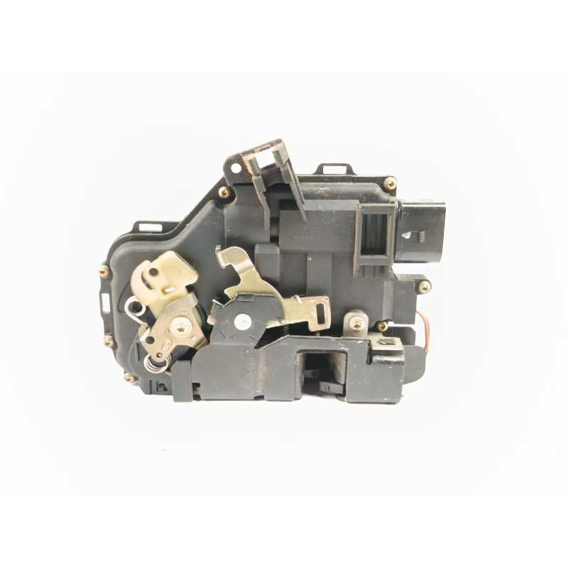 CERRADURA PUERTA DELANTERA IZQUIERDA 4B1837015G 