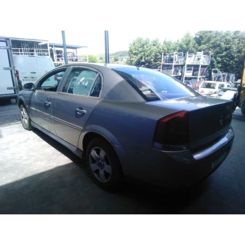 opel vectra c berlina del año 2004