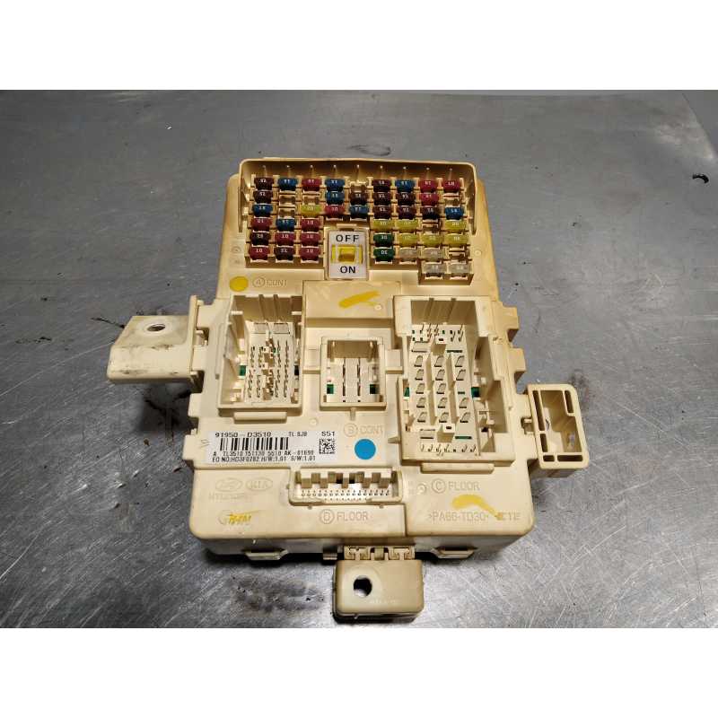 CAJA RELES / FUSIBLES 91950D3510 