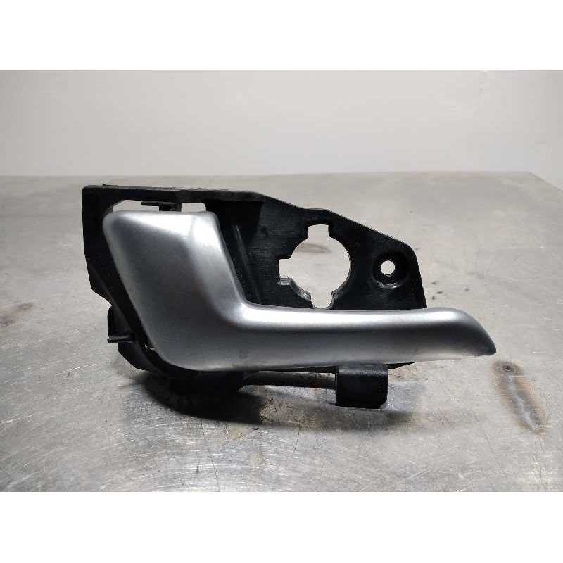 MANETA INTERIOR TRASERA IZQUIERDA 836101W010 