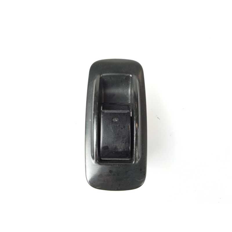 MANDO ELEVALUNAS TRASERO DERECHO 848010F030 