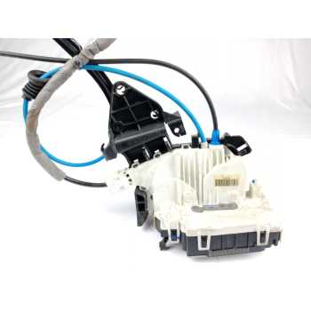 CERRADURA PUERTA TRASERA IZQUIERDA A2047300335 