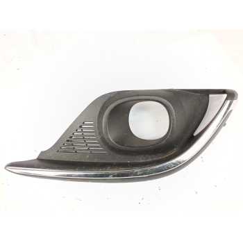 REJILLA PARAGOLPES DERECHA 62086464R 