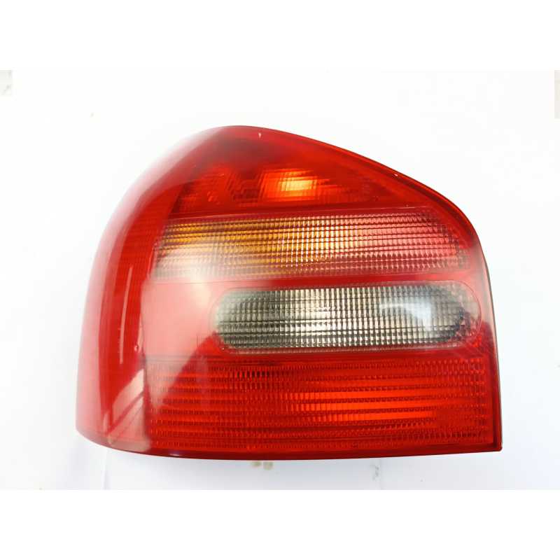 PILOTO TRASERO IZQUIERDO 8L0945095A 