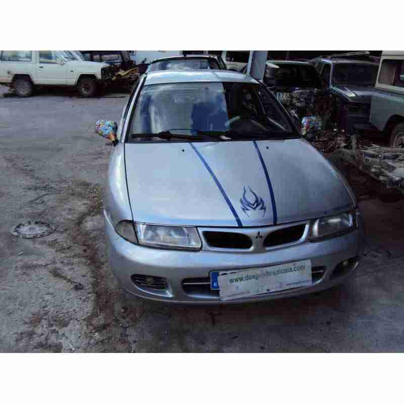 mitsubishi carisma berlina 4 (da0) del año 1998
