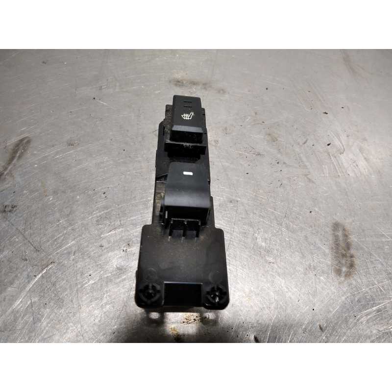 MANDO ELEVALUNAS DELANTERO DERECHO 93580D3121 