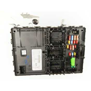 CAJA RELES / FUSIBLES HU5T15604BCN 