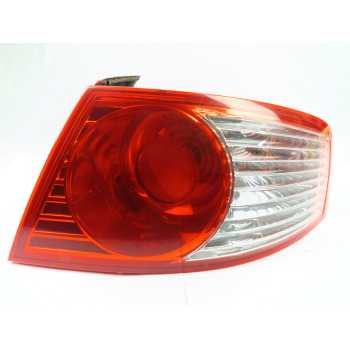 PILOTO TRASERO DERECHO 924023F010 