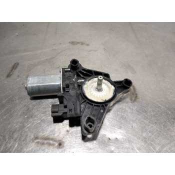 MOTOR ELEVALUNAS TRASERO IZQUIERDO 37706101 2 PINES