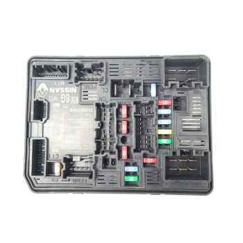 CAJA RELES / FUSIBLES 284B61704R 