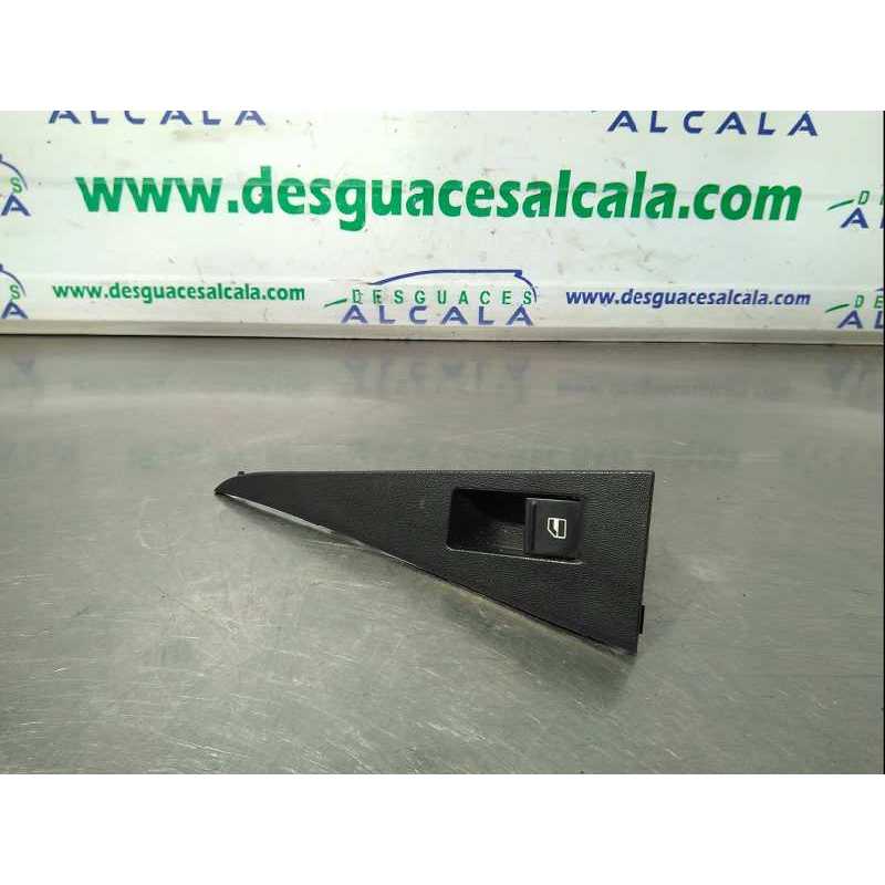 MANDO ELEVALUNAS TRASERO DERECHO 7L69598558 4 PINES 