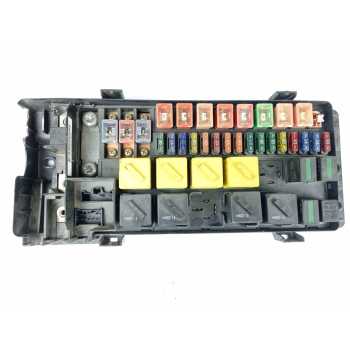 CAJA RELES / FUSIBLES YQE000300 