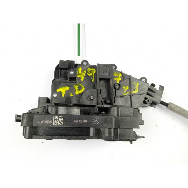 CERRADURA PUERTA TRASERA DERECHA A2220064099 
