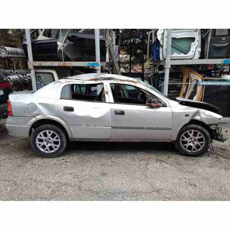 opel astra g berlina del año 2001