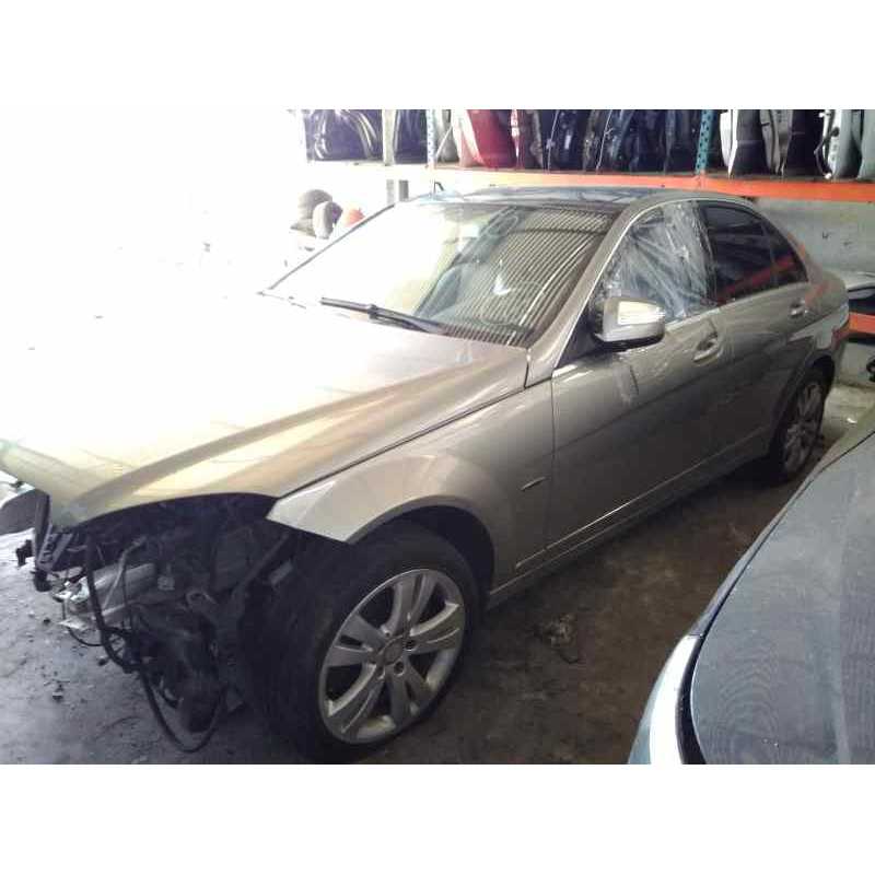 mercedes-benz clase c (w204) berlina del año 2007
