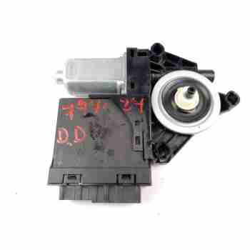 MOTOR ELEVALUNAS DELANTERO DERECHO 31674757 