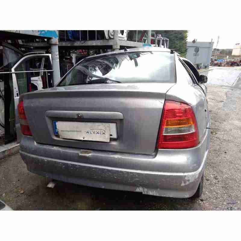 opel astra g berlina del año 2001
