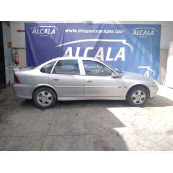 OPEL VECTRA B BERLINA de desguace