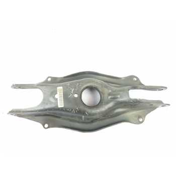 BRAZO SUSPENSION INFERIOR TRASERO DERECHO A2053522000 