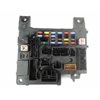 CAJA RELES / FUSIBLES 8637A320 