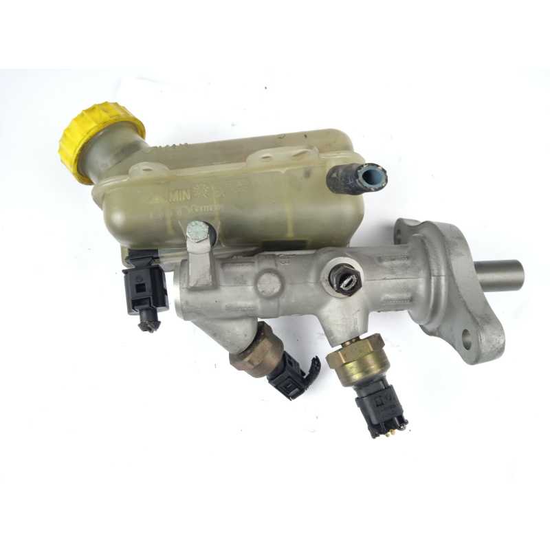 BOMBA FRENO 8Z1611301B 