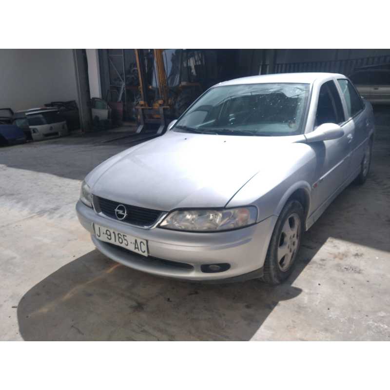 opel vectra b berlina del año 1999