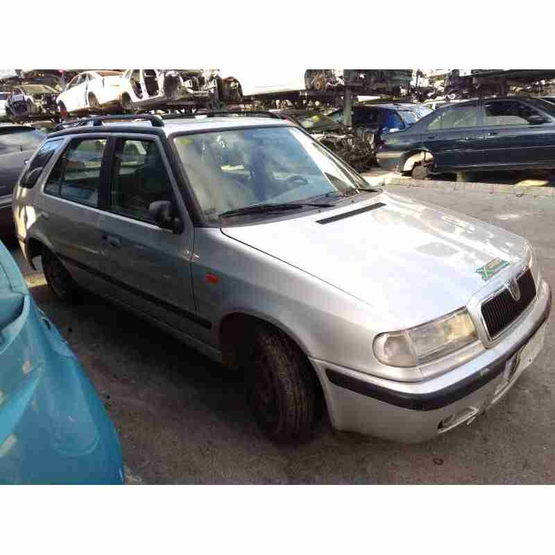 skoda felicia berlina ( 791) del año 1999