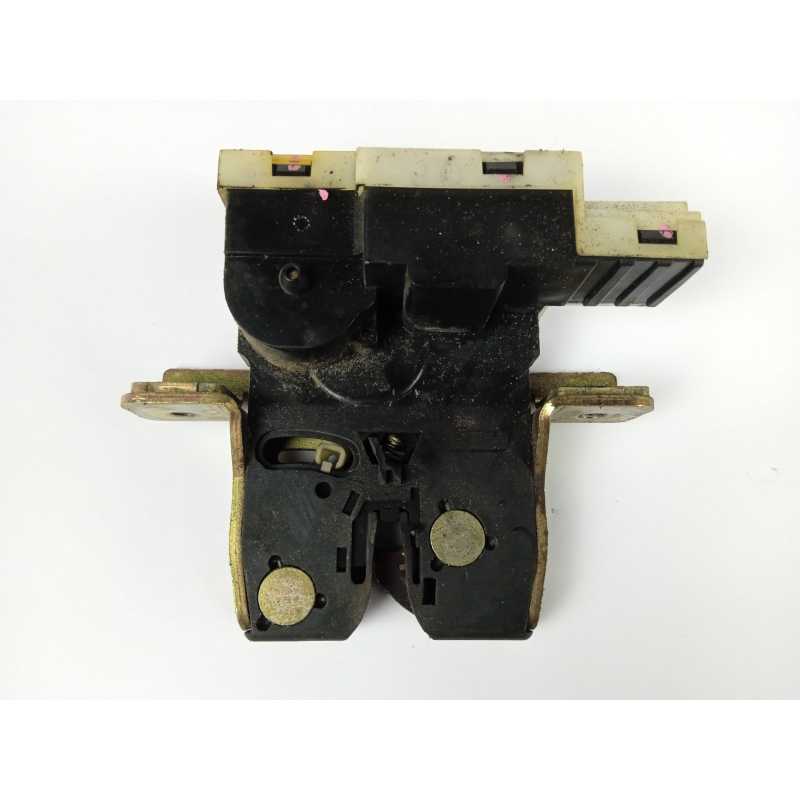 CERRADURA MALETERO / PORTON 