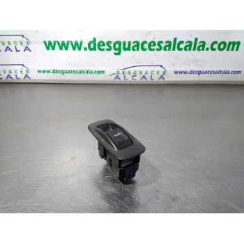 MANDO ELEVALUNAS DELANTERO DERECHO 54035117 5 PINES 