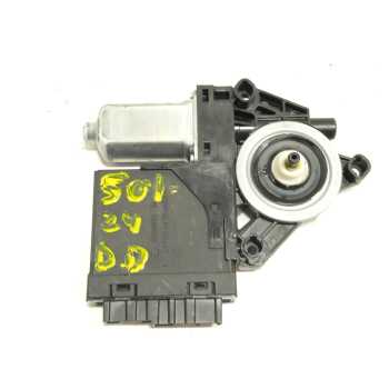MOTOR ELEVALUNAS DELANTERO DERECHO 31674757 