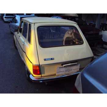 RENAULT R 6 de desguace