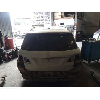 PORTON TRASERO A1667400305 