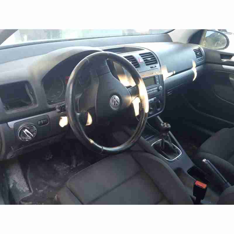 volkswagen golf v berlina (1k1) del año 2006