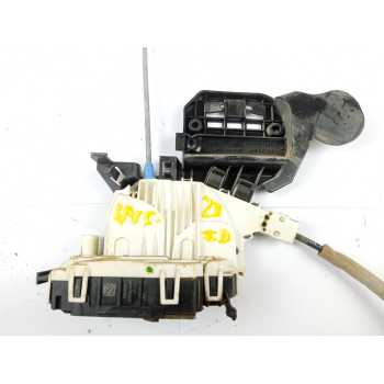 CERRADURA PUERTA TRASERA DERECHA A2047302835 