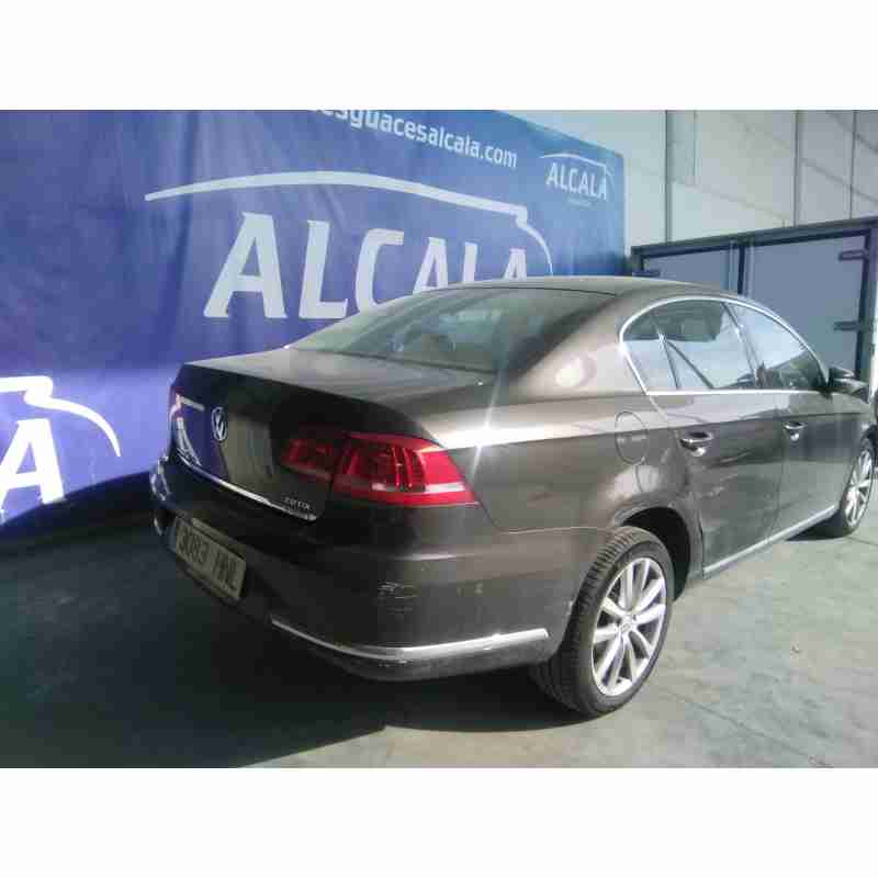 volkswagen passat lim. (362) del año 2013