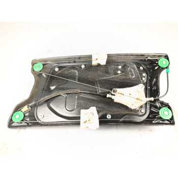 ELEVALUNAS DELANTERO DERECHO 7H2223200CC 